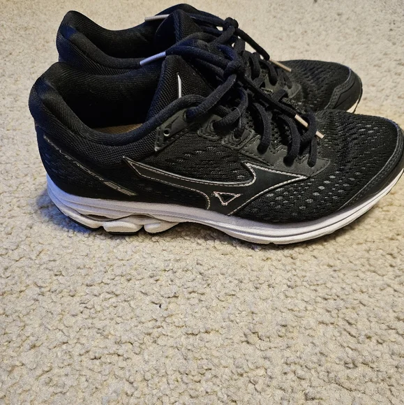 Mizuno Wave Rider 22 - Picture 2 of 8